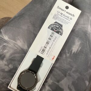 BNWT Smart Watch w Black Band fitness tracker, stopwatch, sleep monitor & more!